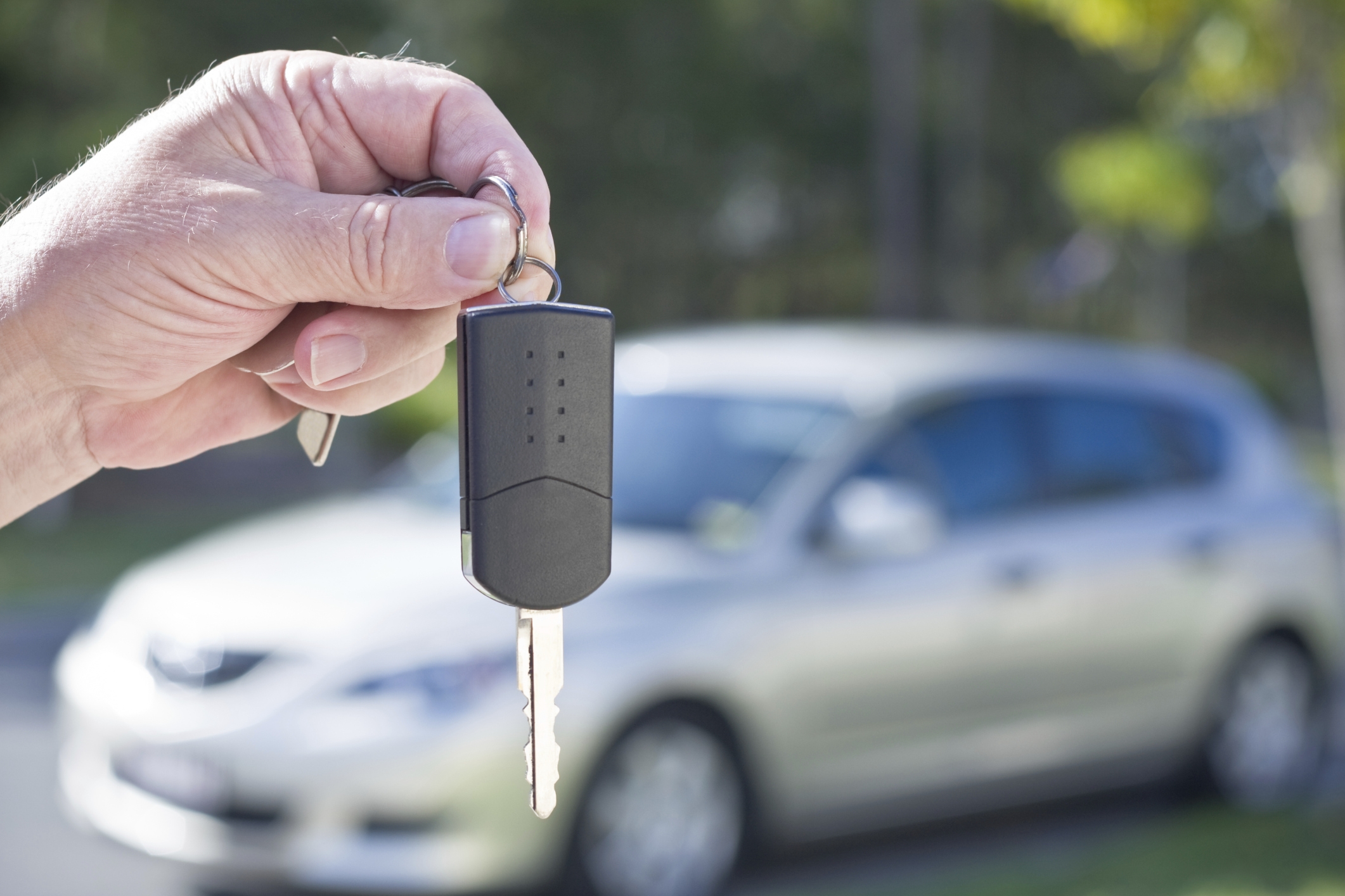5 Tips for First-time Car Buyers